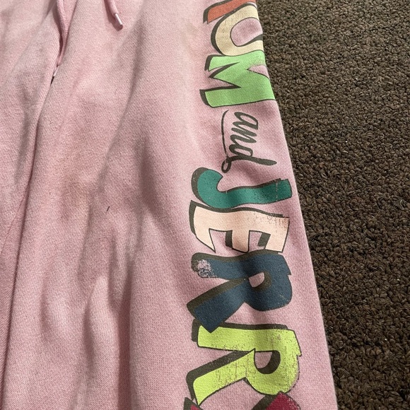 matching sweat pants and sweat shirt set! - Picture 5 of 5